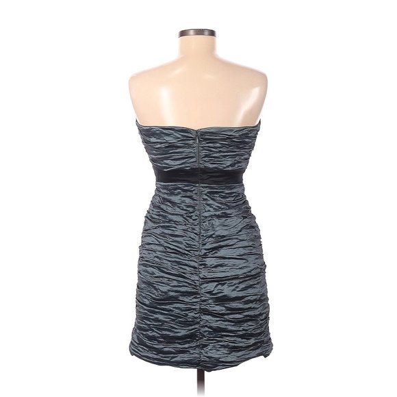BCBGMAXAZRIA Strapless Mini Fitted Grayish Women's Cocktail Dress sz 4 - Picture 2 of 12
